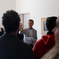 LEBEN NACH DEM TOD? Kuratorenführung mit Johannes Rauchenberger in Zlatko Kopljars Schau 'AUSLÖSCHUNG' am 2.11.2024Foto: Adnan Babahmetovic