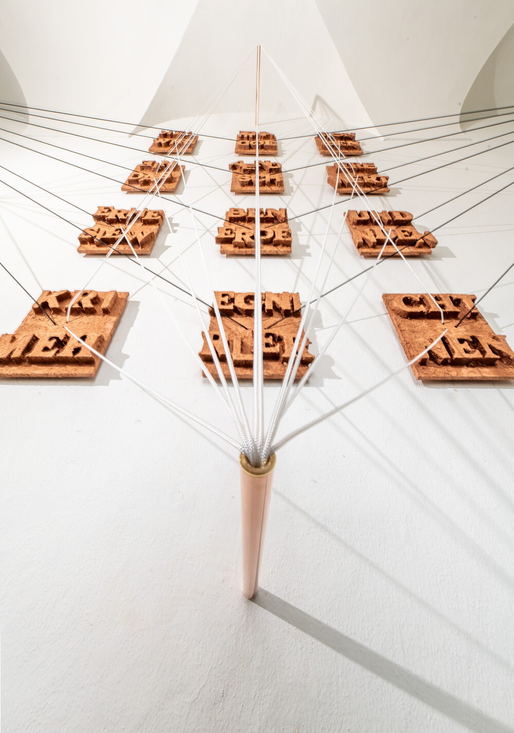 Foto: Ferdinand Neumüller Zenita Komad, Keine Nation wird gegen eine andere das Schwert erheben, und sie werden den Krieg nicht mehr lernen! 2023, Installation, 12-teilig, je 41 x 31 cm, Ausstellungsansicht: Zenita Komad: Nie wieder Krieg! KULTUMUSEUM Graz, 3.2.–26.5.2024,